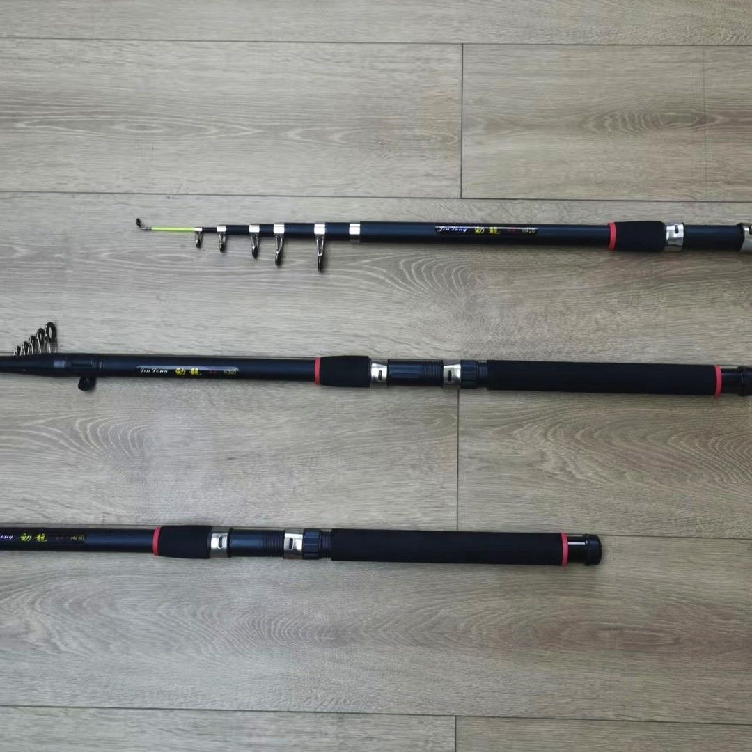 3.9 Metreon pole naked